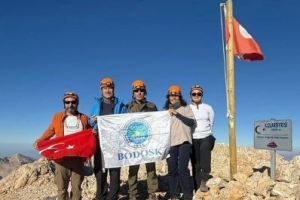 KIZLARSİVRİSİ DAĞI ZİRVE